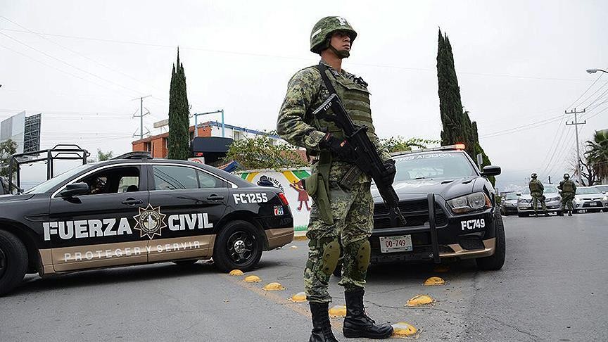 Meksika'da uyuşturucu kartelleri çatıştı: 10'dan fazla çete üyesi öldü