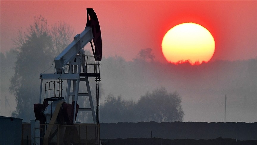Brent petrolün varil fiyatı 85,72 dolardan işlem görüyor