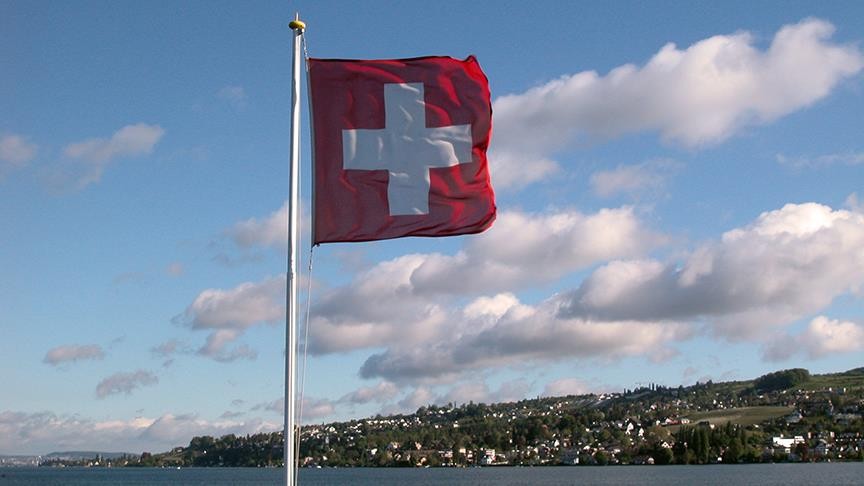 İsviçre'de heyelan ve sel nedeniyle 4 kişi yaşamını yitirdi