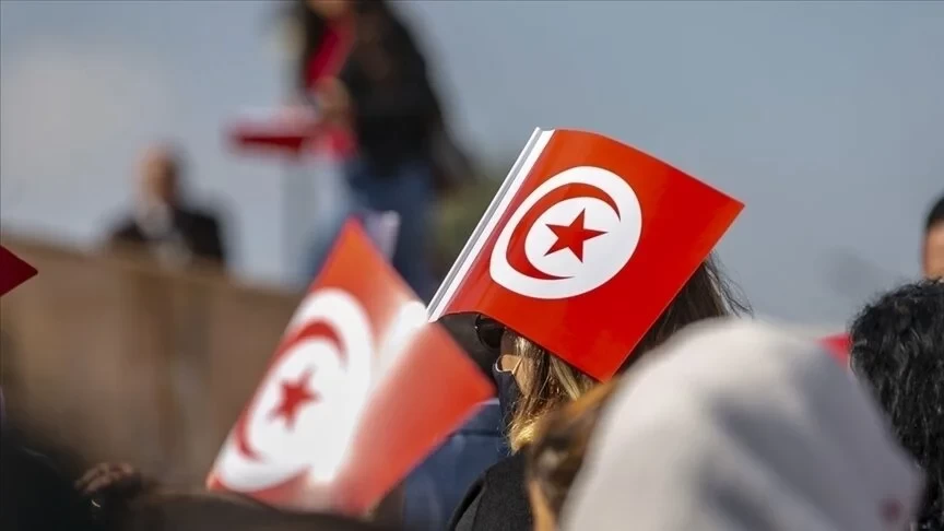 Tunus'ta muhalif lider Mirayah "kara para aklama" suçlamasıyla gözaltına alındı
