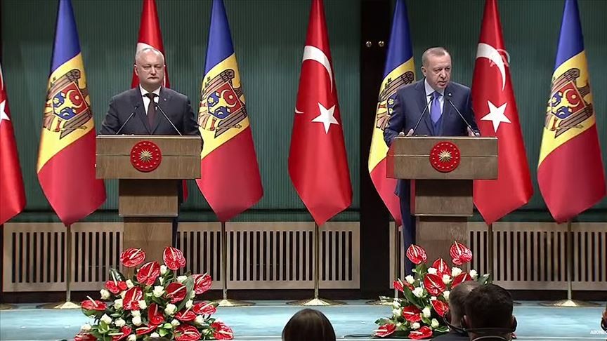 Başkan Erdoğan: Moldova''daki FETÖ okullarının Türkiye Maarif Vakfı''na devredilmesini bekliyoruz