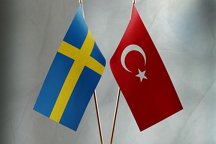 Türkiye ve İsveç'ten kritik görüşme