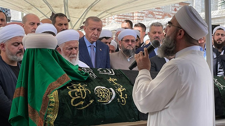 ADD, Mahmut Efendi'nin cenazesini yargıya taşıyor