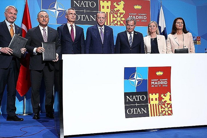 Türkiye'den NATO'da diplomatik zafer