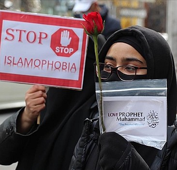 Avrupa'da eğitimde İslamofobi