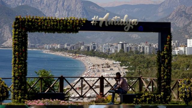 Antalya, 16 milyon turist hedefiyle yaz sezonuna hazır