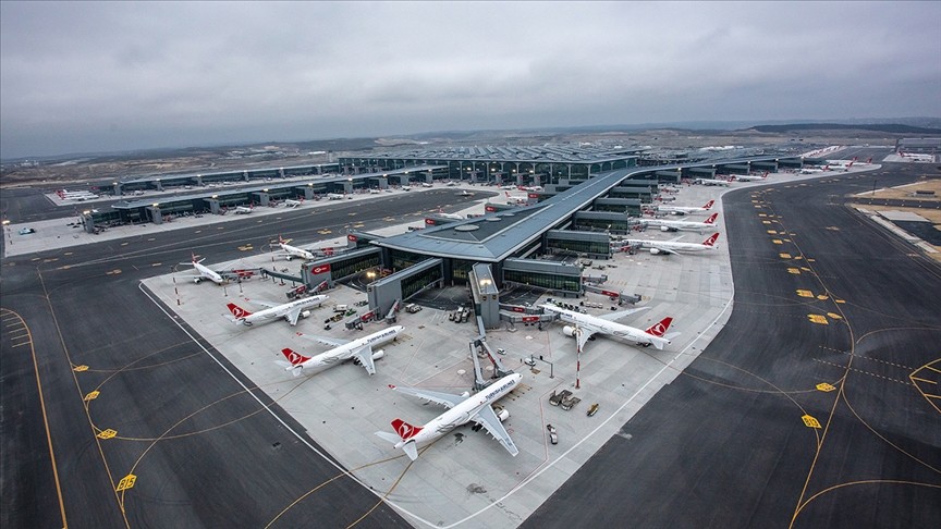İstanbul'daki havalimanlarından 2 ayda 16 milyon yolcu uçtu