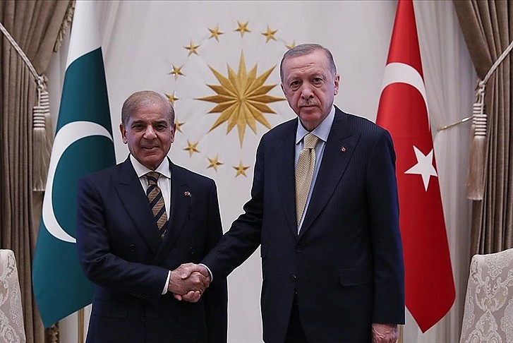 ​Pakistan Başbakanı Şerif'ten, Türkiye'ye övgü