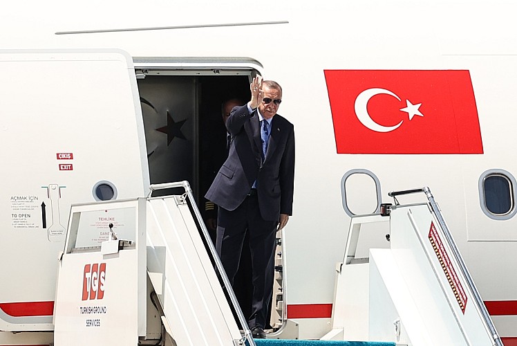 Cumhurbaşkanı Erdoğan, Rusya'ya gitti