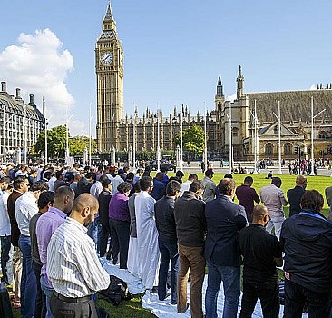 İngiltere'nin 'Prevent' programı Müslümanları işaretledi