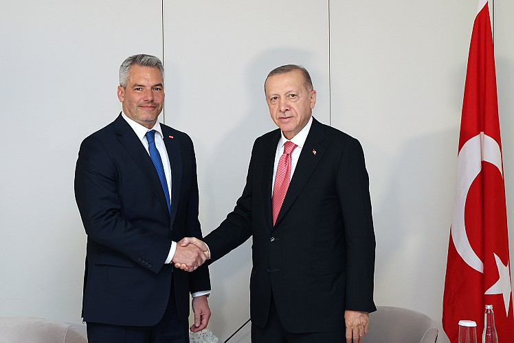 Erdoğan, Avusturya Başbakanı ile bir araya geldi