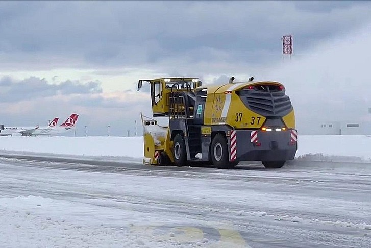 İstanbul Havalimanı uçuşlara hazırlanıyor