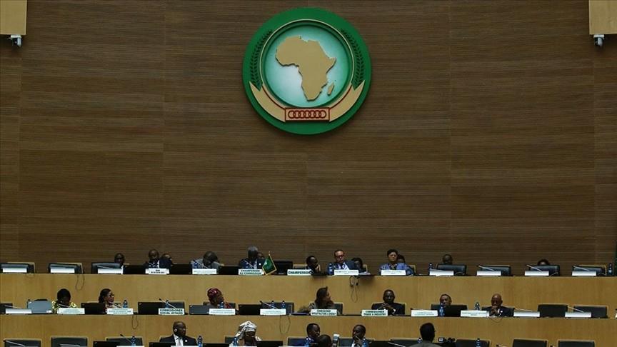 Afrika Birliği, Eş-Şebab ile mücadele için yardım talep etti