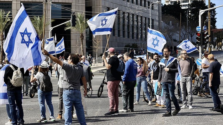 Netanyahu hükümetine karşı eylemler devam ediyor