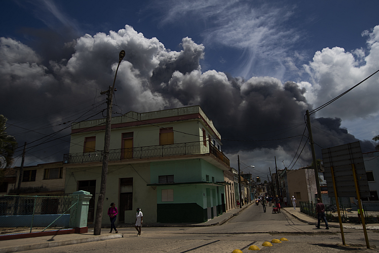 Küba'da petrol depolama tesislerinde patlama