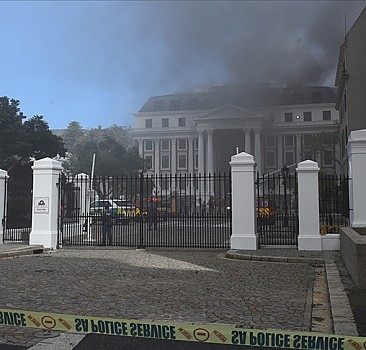 Güney Afrika Parlamentosunda ikinci yangın