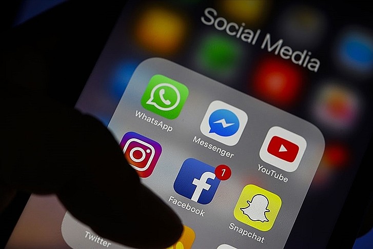 ​Facebook, WhatsApp ve Instagram kesintisiyle alakalı açıklama geldi