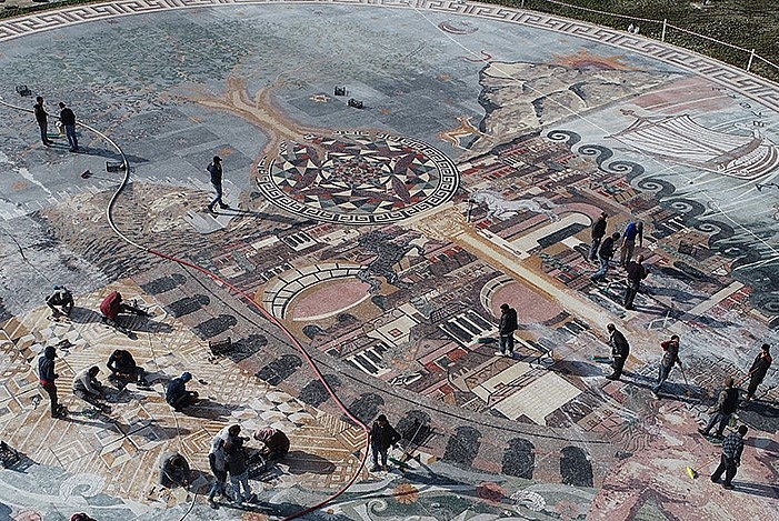 Dünyanın en büyük tek parça taban mozaiği Hatay'da