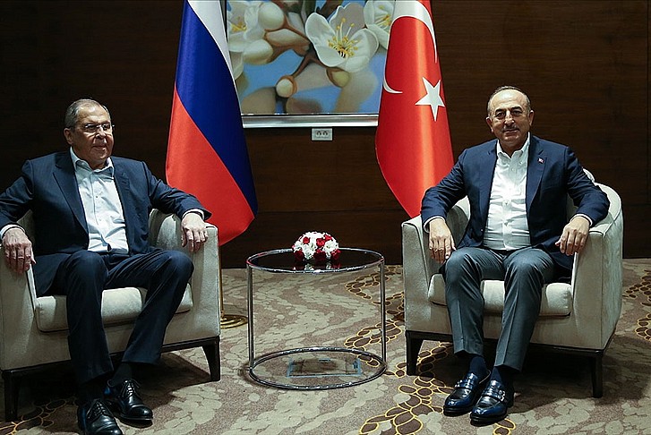 Çavuşoğlu, Rus mevkidaşı Lavrov ile görüştü