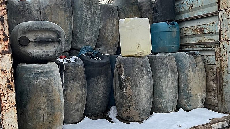 Hakkari'de kaçak 32 ton akaryakıt ele geçirildi