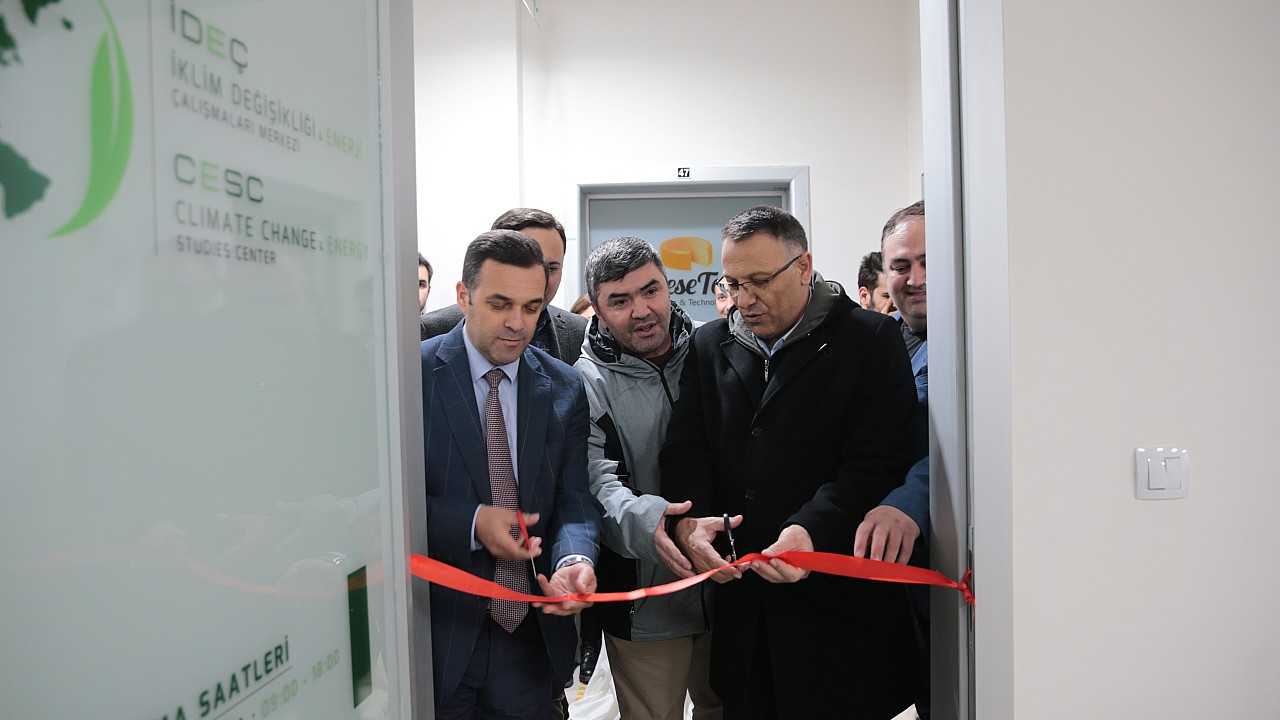 Bolu'da "İklim Değişikliği ve Enerji Çalışmaları Merkezi" açıldı