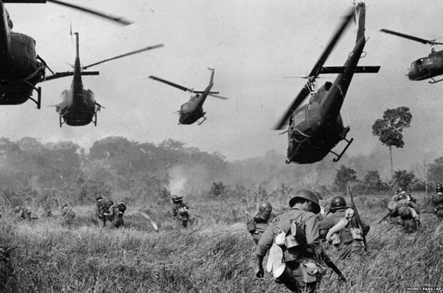 15043009005082592705ap051vietnamrealwar_fd8cdf6729286df02b6f379f6d31deff.jpg