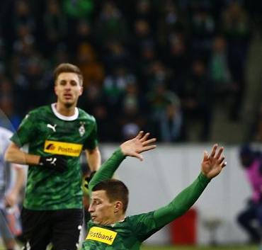 borussia-monchengladbach1_9ea1b9bc95b52ea386726005bda5a2a0.jpg