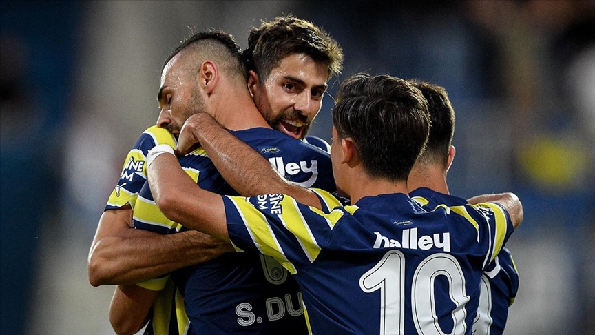 fenerbahce_b56f5270ab4e005769cbdb64b2656670.jpg