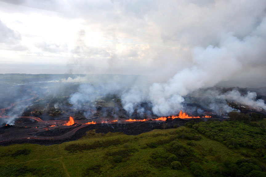 hawaiide-yanginlar-nedeniyle-buyuk-capli-tahliyeler-basladi1_2780db79c8d17b7174af56d77f5073db.jpg