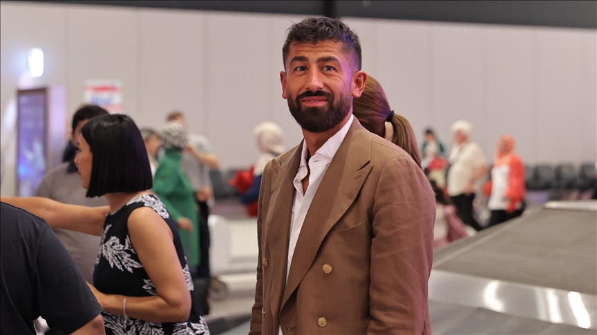 kerem-demirbay_f610751a454aedac8579714056c8b2c9.jpg