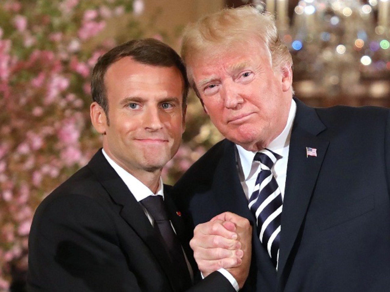 macron-ve-1_0dcf9c0a4709fcf850341b5a7933c405.jpg