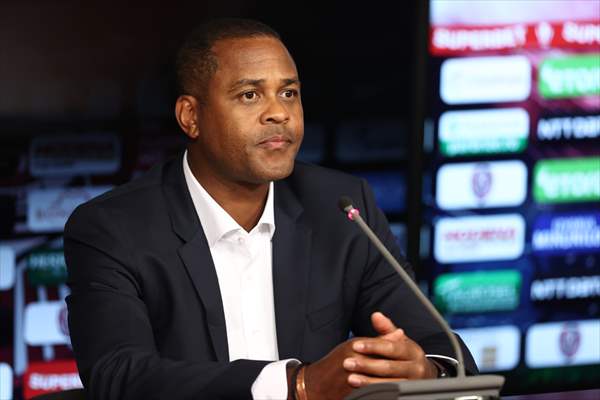 patrick-kluivert_ef150ca076071769a781fca90f16a250.jpg