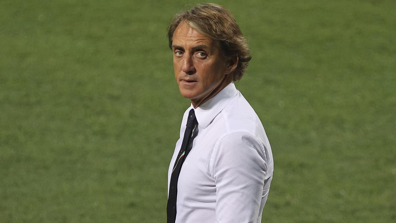 roberto-mancini-depophotos-1799915_3d06784204cef0b24d3f6c74cd5a46e3.jpg