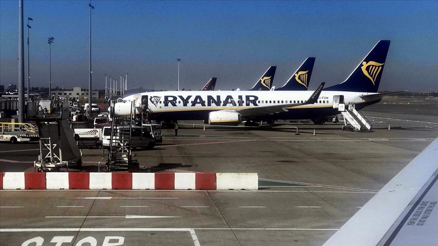 ryanair_6c693ba788336f4f3a0978b4e076100e.jpg