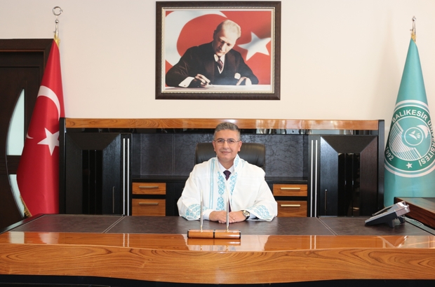 Balıkesir Üniversitesi Rektörü Prof. Dr. İlter Kuş